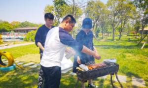 节日聚餐